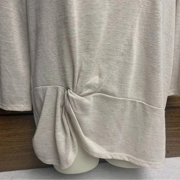 Peck & Peck light peach top size large cute front twist! - Picture 5 of 7